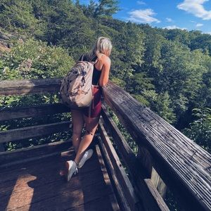 Meet your Posher, Bailey